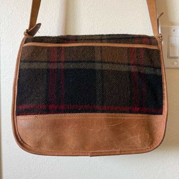 Vintage ORVIS Red Plaid Wool & Brown Leather Men's Crossbody Messenger Bag - Picture 4 of 12